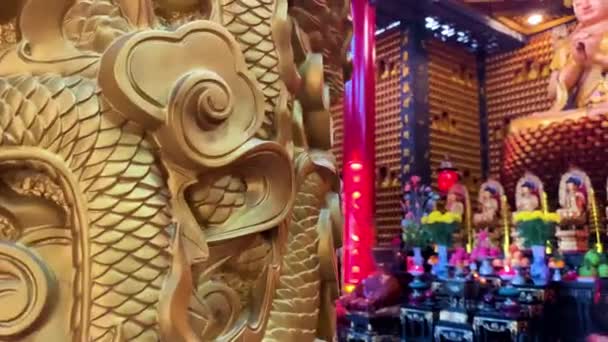 Интерьер Храма Тысячи Будд Пагоды Чуа Ван Пхат Районе Хошимин — стоковое видео