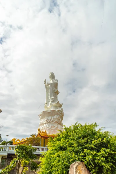 Groot Standbeeld Van Guanyin Bodhisattva Berg Quoc Pagode Vietnamese Naam — Stockfoto