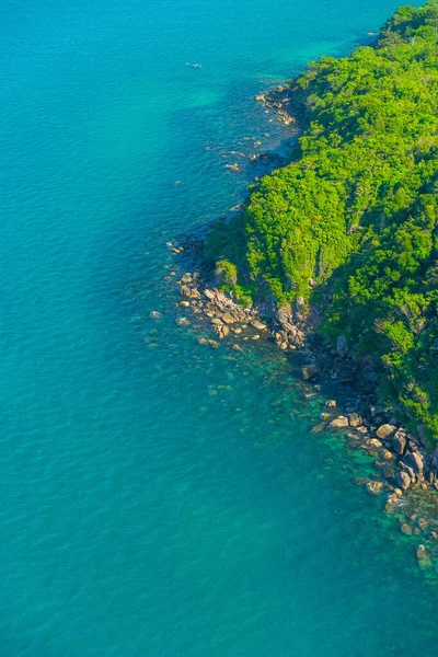 Vista Aérea Das Ondas Mar Fantástica Costa Rochosa Ilha Hon — Fotografia de Stock