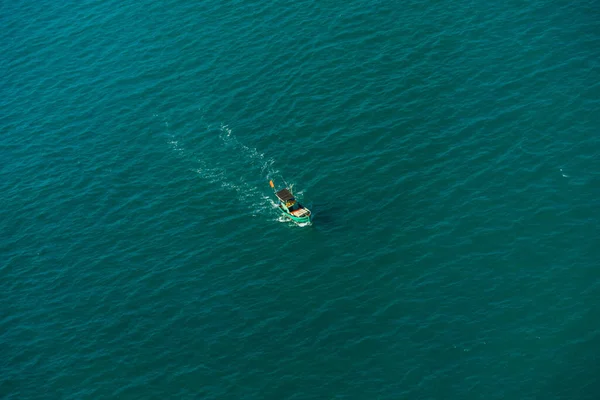 Vista Aérea Los Barcos Pescadores Tradicionales Alineados Puerto Thoi Ciudad — Foto de Stock