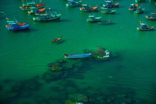 Vue Aérienne Bateaux Pêcheurs Traditionnels Bordés Dans Port Thoi Ville — Photo