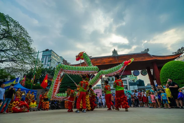 Chi Minh Ville Vietnam Jan 2021 Spectacle Danse Dragon Lion — Photo