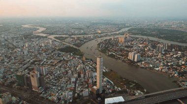 Ho Chi Minh City 'nin gökdelenleri ve şehir merkezindeki Ho Chi Minh şehrinin havadan görünüşü..