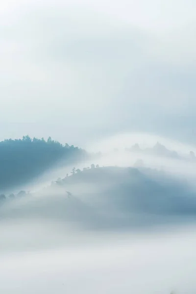 Bella Vista Sulla Valle Locale Montagna Nella Nebbia Vicino Linh — Foto Stock