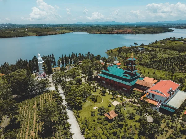 Veduta Aerea Della Pagoda Hoa Nghiem Nella Città Bao Loc — Foto Stock