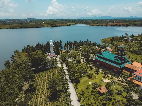 Veduta Aerea Della Pagoda Hoa Nghiem Nella Città Bao Loc — Foto Stock