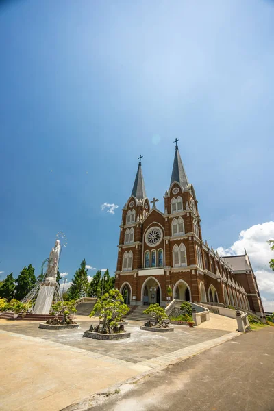 Church Holy Mother 이름은 Thanh Mau Church 베트남의 타운에 교회이다 — 스톡 사진