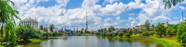 Città Bao Loc Vietnam Maggio 2021 Veduta Del Piccolo Lago — Foto Stock