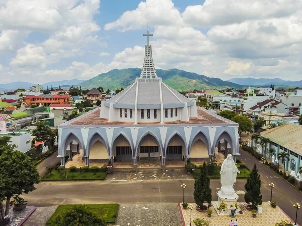 位于越南林东道宝路市中心的宝路教堂的空中景观 旅行和宗教概念 — 图库照片