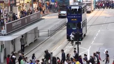 Trafik ve geçiş insanlar