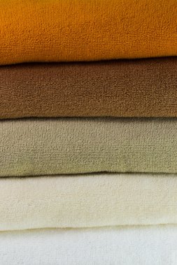 Arka plan doku renkli temiz havlu yığını