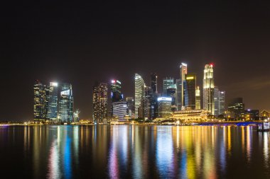 Singapur manzarası ve marina Bay görünümü
