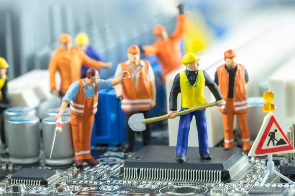 Grup devre ana tahta tamir mühendis.