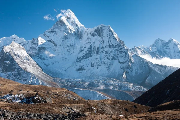 Гора. Ама Даблам, Дингбоче, Солухумбу, Непал — стоковое фото