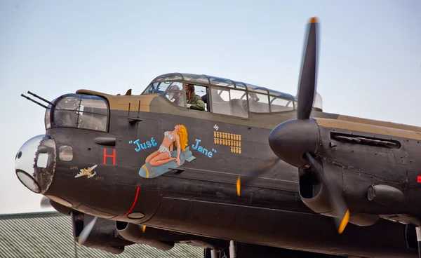 Vain Jane ja Lancaster Bomber. . — kuvapankkivalokuva