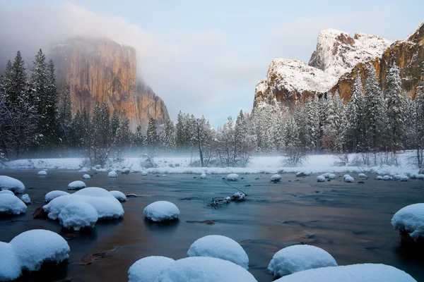 Valle de Yosemite — Foto de Stock