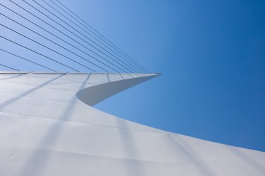 güneş saati Köprüsü