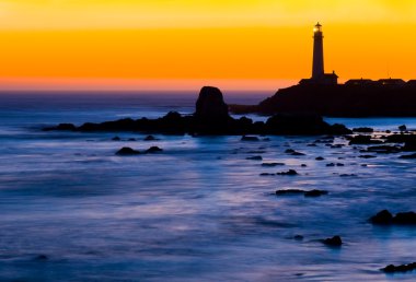 Güvercin noktası deniz feneri