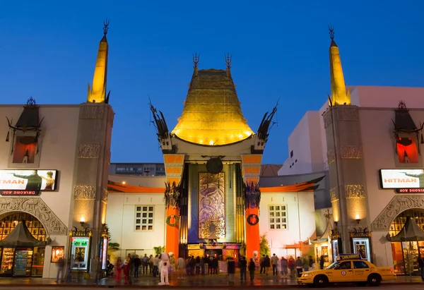 Grauman kiinalainen teatteri — kuvapankkivalokuva