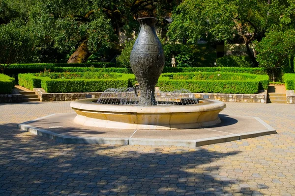 Fountain in Napa Valley — Stock Photo, Image