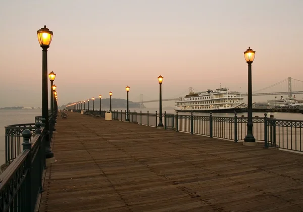 Pier 7 in San Francisco — Stockfoto