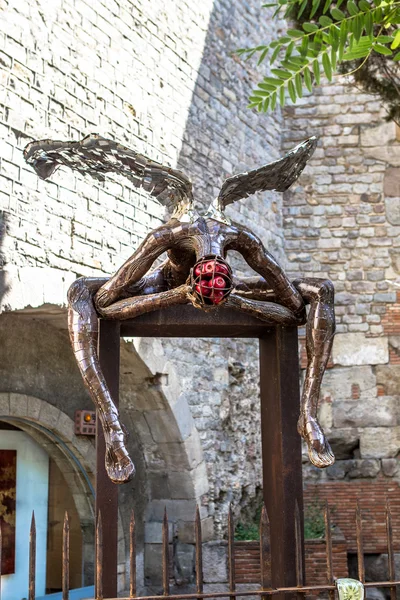 Melek heykeli Barselona