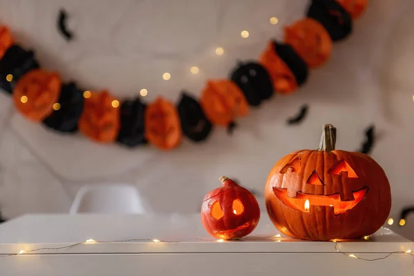 Grußkarte Ingwer Und Schwarztönen Halloween Orangefarbene Kürbisse Liegen Auf Einem — Stockfoto