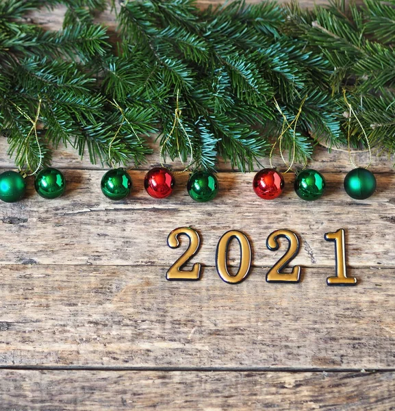 Congratulatory Wooden Background Fir Branches Christmas Balls Numbers 2021 Happy — Stock Photo, Image