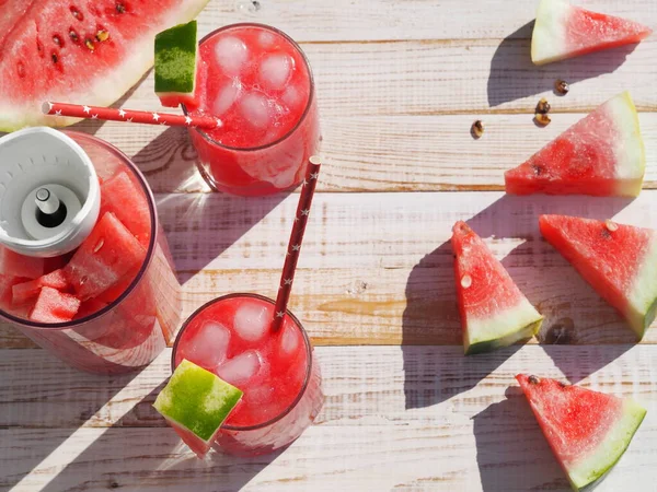 Fundo Comida Com Melancias Bebida Fresca Melancia Vermelha Com Gelo — Fotografia de Stock