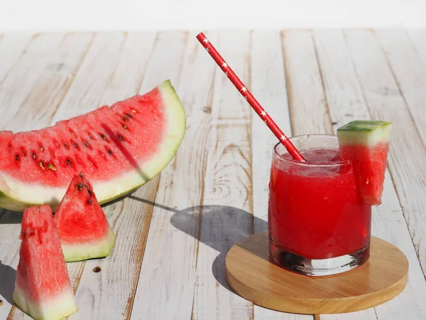 Fond Alimentaire Avec Pastèques Boisson Fraîche Pastèque Rouge Avec Glace — Photo