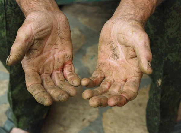 Las Manos Callosas Anciano Haciendo Trabajo Manual Agrícola Protección Laboral — Foto de Stock