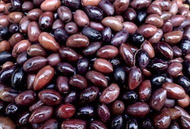 Piyasada zeytin çeşitleri