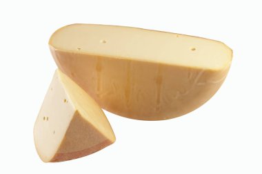 Yarım tekerlek edam / gouda peyniri ve bir dilim. Kesme yolu.