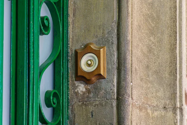 Old Brass Doorbell House Door — Stock Photo, Image