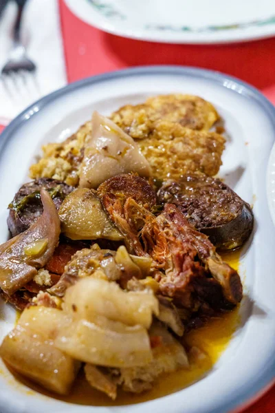 Cocido Montanes Spanya Nın Cantabria Bölgesinin Tipik Fasulye Bazlı Gıdası — Stok fotoğraf