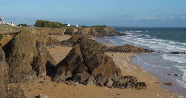 Pouldu Finistere Department Brittany France Каміння Березі Керу Під Час — стокове відео