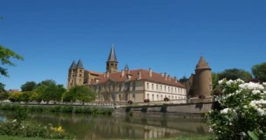 Paray le Monial, Saone et Loire bölümü, Bourgogne Franche Comte bölgesi, Fransa. Paray le Monial Bazilikası