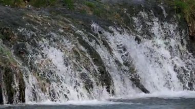 Lunaret Doğa Koruma Alanı, Montpellier, Herault Departmanı, Occitanie, Fransa. Lez nehri.