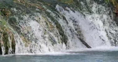 Lunaret Doğa Koruma Alanı, Montpellier, Herault Departmanı, Occitanie, Fransa. Lez nehri.