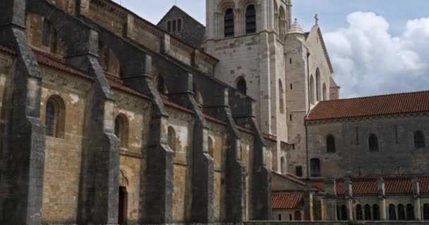 フランスのブルゴーニュ地方のヨンヌ県のVezelay修道院 — ストック動画