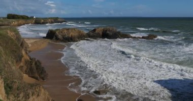 Le Pouldu, Finistere Bölümü, Brittany, Fransa. Kerou sahili manzaralı.