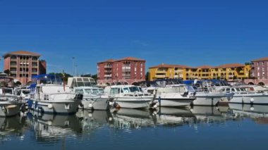 Latteler, Port Ariane, Herault, Occitanie, Fransa. Port Ariane, Montpellier yakınlarında 16. yüzyılda inşa edilmiş bir marina.