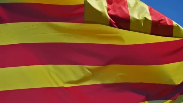 Katalánská Vlajka Vlající Větru — Stock video