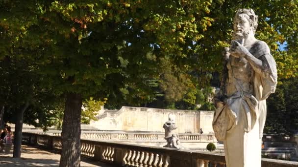 Надаль Гард Окситания Франция Jardins Fontaine Общественный Сад Jardins Fontaine — стоковое видео