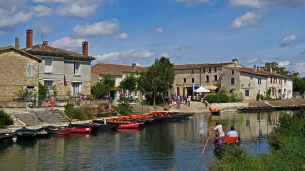 Coulon Marais Poitevin Pantanos Poitevin Vende Francia Atracaderos Tradicionales Quay — Vídeos de Stock