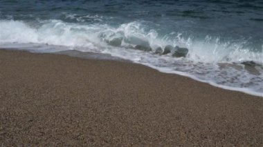 Argeles sur mer, Pyrenees Orientales, Fransa sahillerinde dalgalar