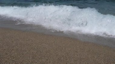 Argeles sur mer, Pyrenees Orientales, Fransa sahillerinde dalgalar
