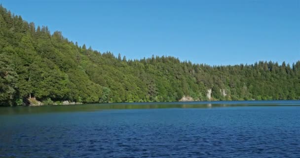 Lac Pavin Besse Saint Anastaise Puy Dome Massif Central Auvernia — Vídeos de Stock