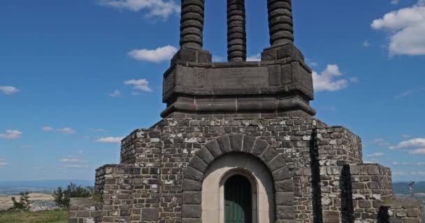 Het Gergovie Plateau Auvergne Puy Dome Frankrijk Monument Het Gergovie — Stockvideo