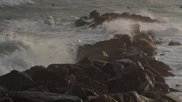 Vagues Écrasant Sur Les Rochers Mer Méditerranée France — Video